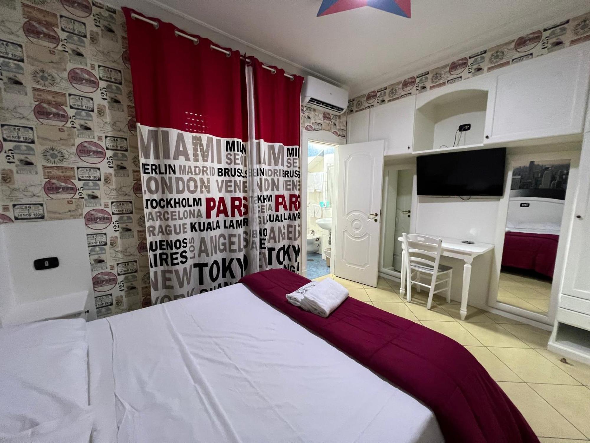 Hotel Tiffany Varcaturo Eksteriør bilde